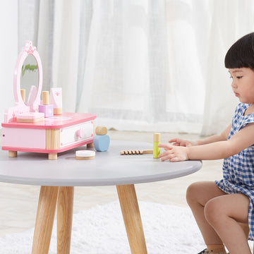 Enchanting Mirror and Dressing Table Set for Little Princesses